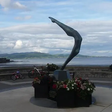 Cada House,luxury Сasa de vacaciones Dundalk